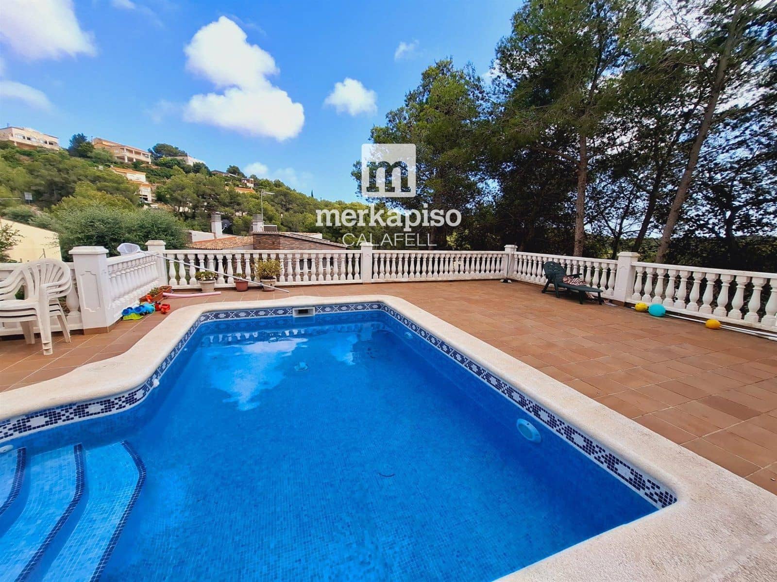 5 bedroom Villa for sale in Calafell with pool - € 325,000 (Ref: 9506664)
