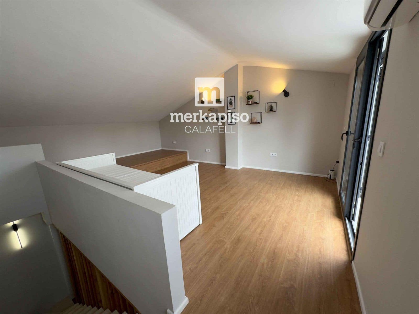 5 bedroom Townhouse for sale in Cunit - € 420,000 (Ref: 9506667)