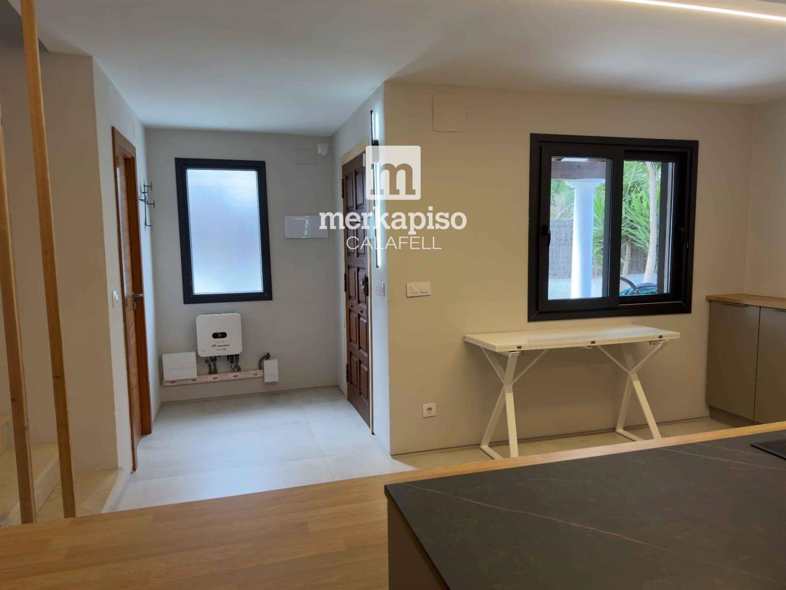 5 bedroom Townhouse for sale in Cunit - € 420,000 (Ref: 9506667)