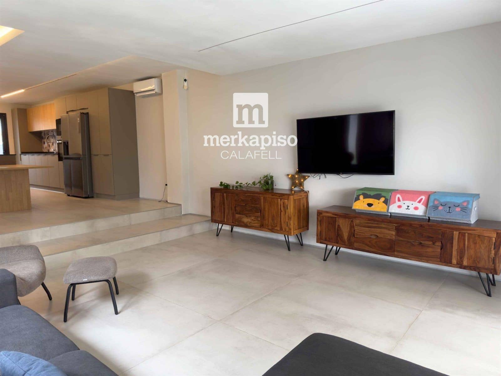 5 bedroom Townhouse for sale in Cunit - € 420,000 (Ref: 9506667)