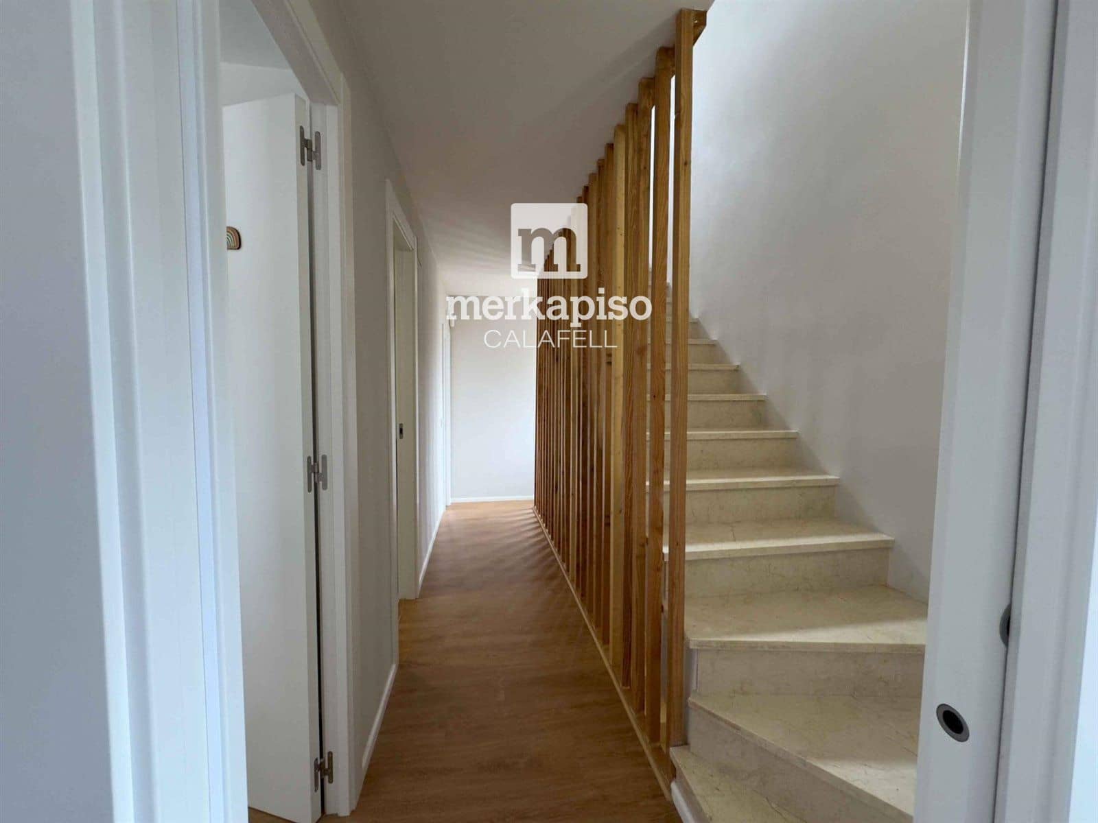 5 bedroom Townhouse for sale in Cunit - € 420,000 (Ref: 9506667)