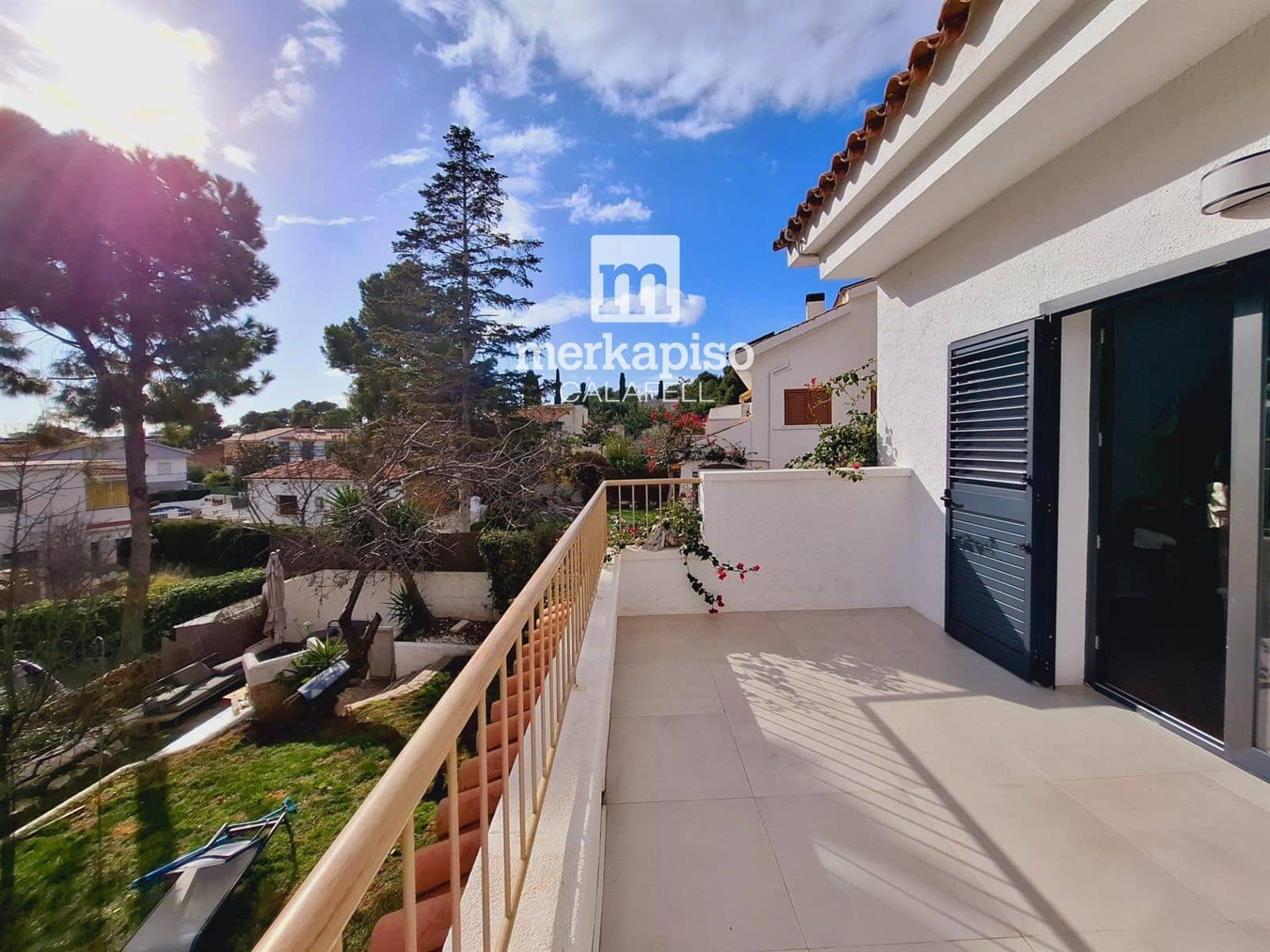 5 bedroom Townhouse for sale in Cunit - € 420,000 (Ref: 9506667)