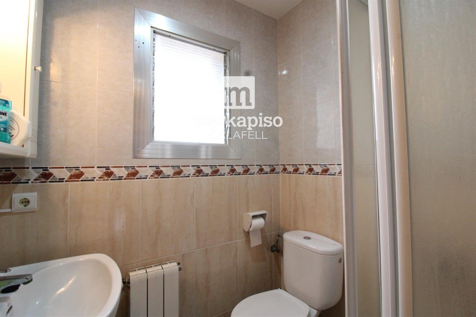 4 makuuhuone Omakotitalo myytävänä paikassa Cunit mukana 
autotalli - 260 000 € (Ref: 9506670)