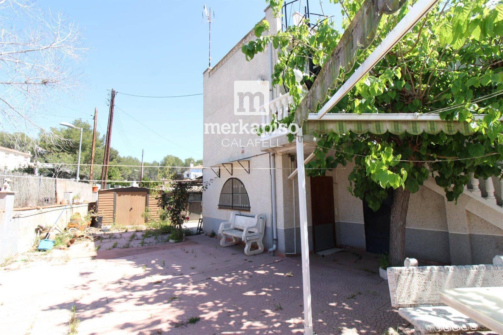 4 makuuhuone Omakotitalo myytävänä paikassa Cunit mukana 
autotalli - 260 000 € (Ref: 9506670)