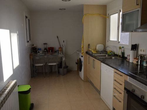 3 bedroom Flat for sale in Cunit with garage - € 295,000 (Ref: 9506672)
