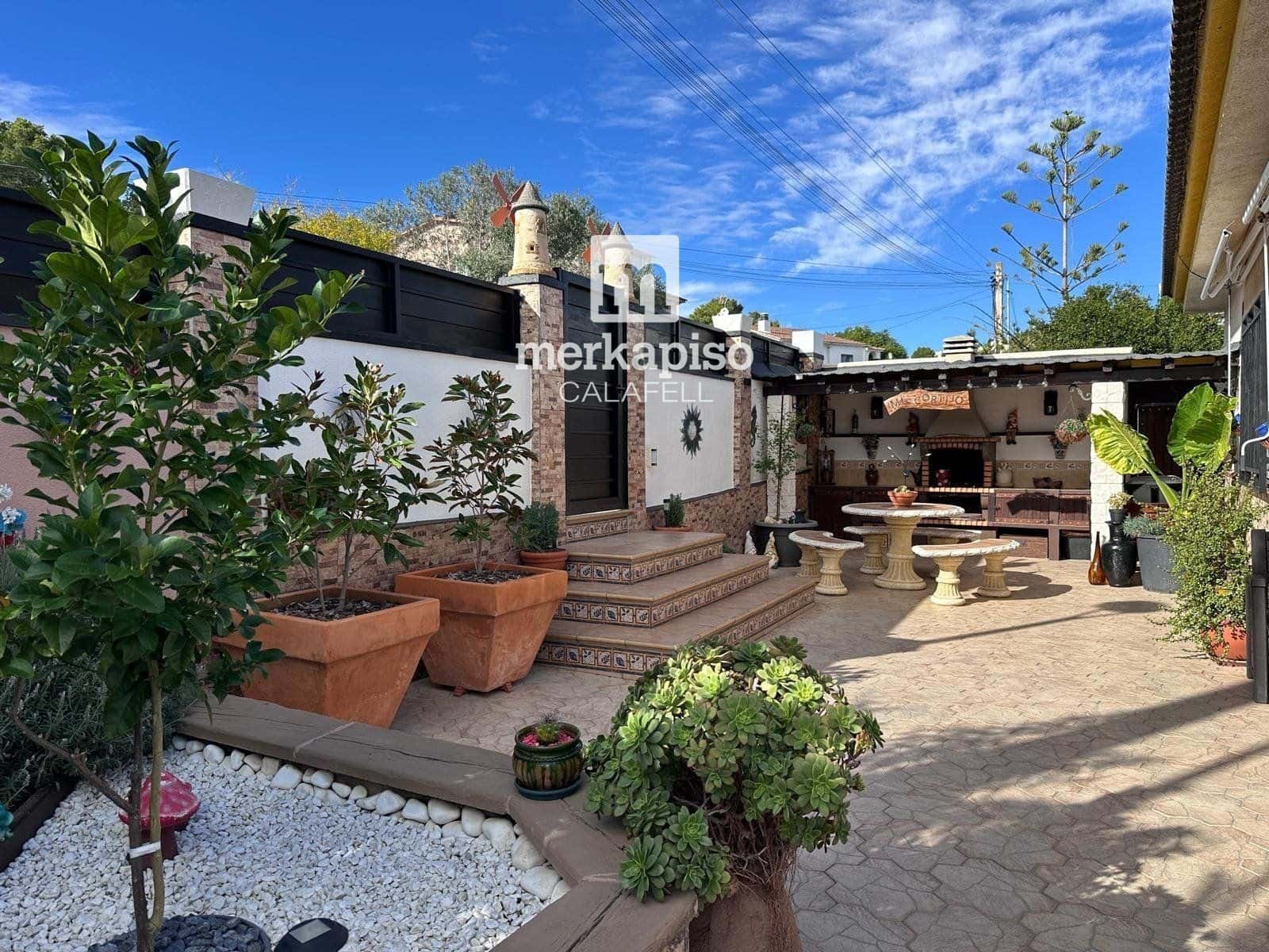 3 bedroom Villa for sale in Segur de Calafell - € 298,000 (Ref: 9506677)