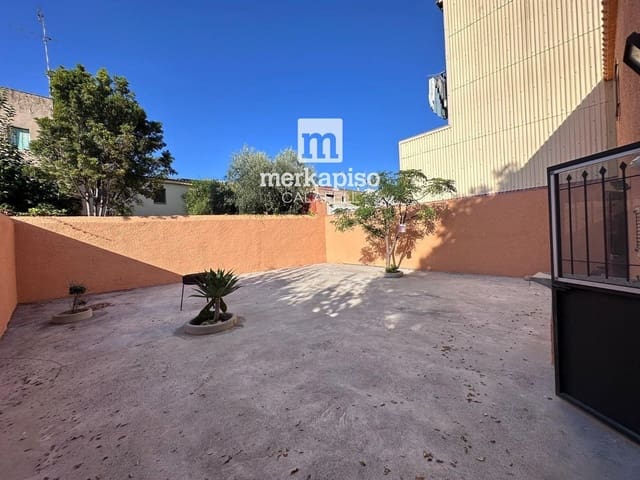 4 soverom Hus til salgs i Sant Jaume dels Domenys med garasje - € 235 000 (Ref: 9506678)