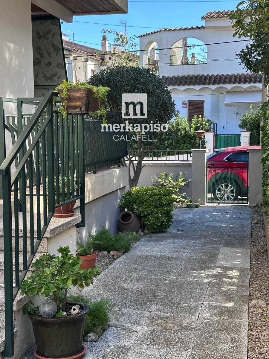 3 bedroom Flat for sale in Segur de Calafell - € 245,000 (Ref: 9506679)