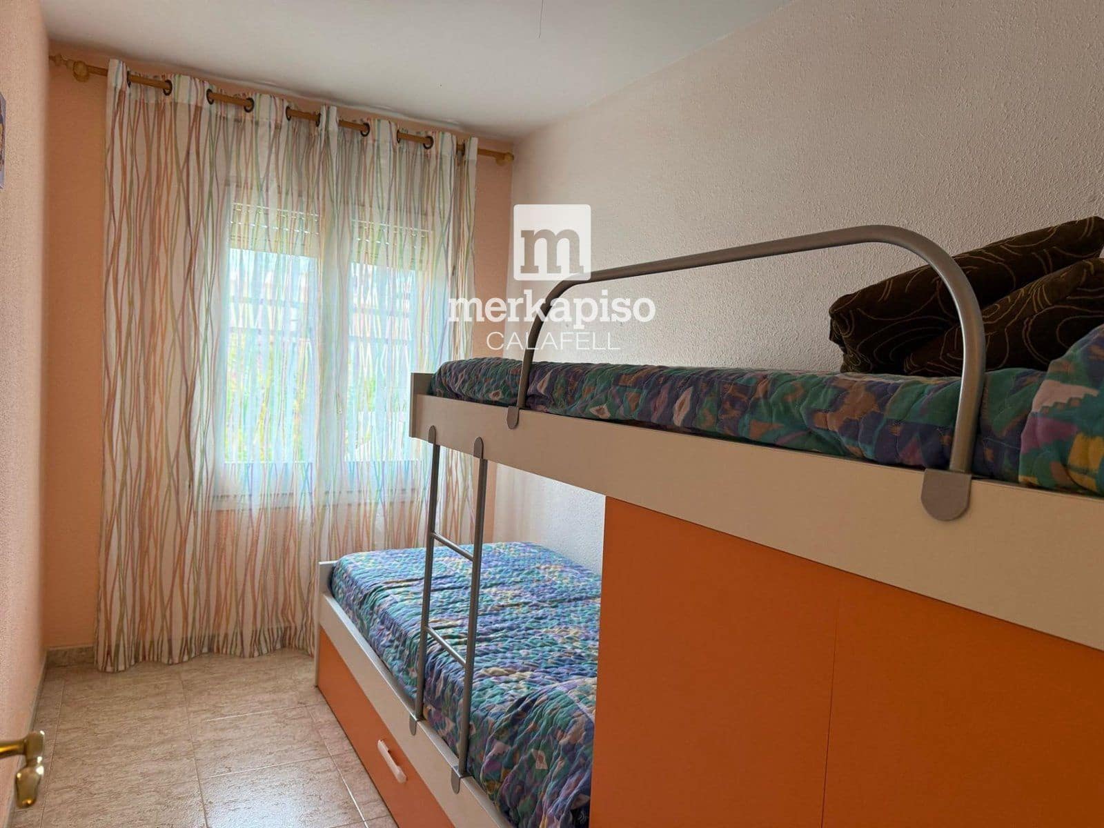 4 bedroom Flat for sale in Segur de Calafell - € 275,000 (Ref: 9506681)