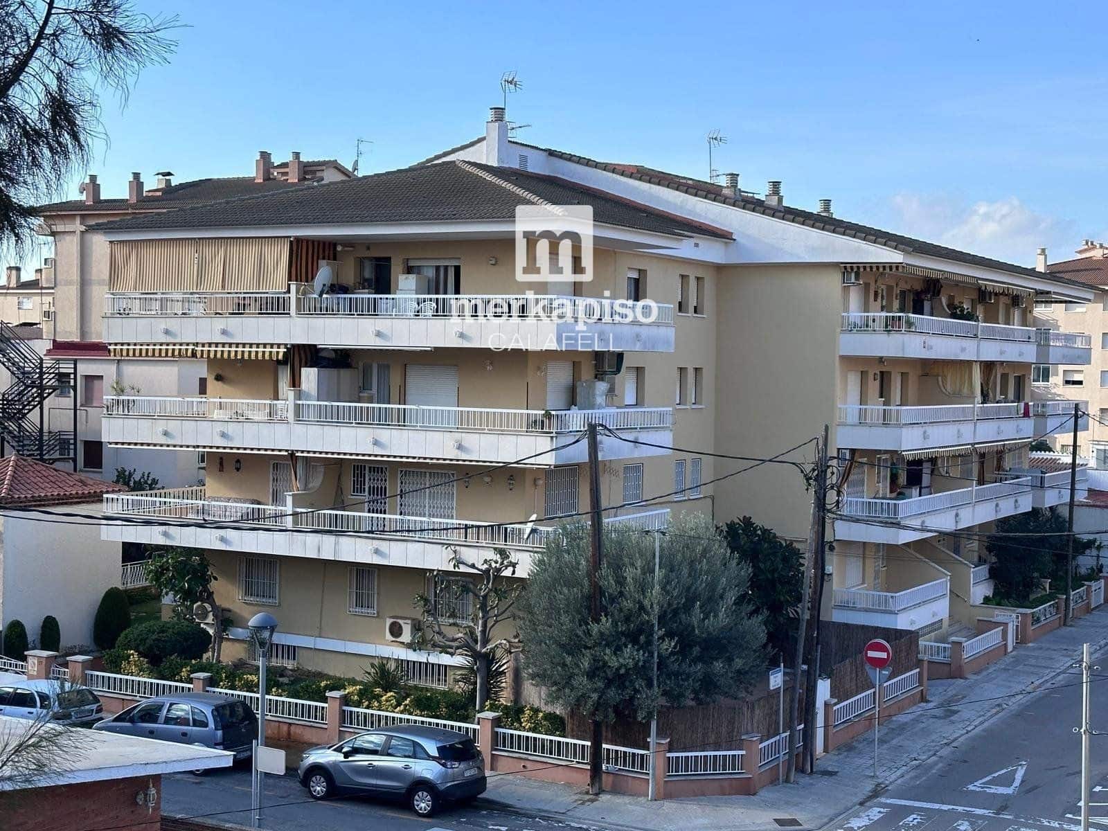 4 bedroom Flat for sale in Segur de Calafell - € 275,000 (Ref: 9506681)