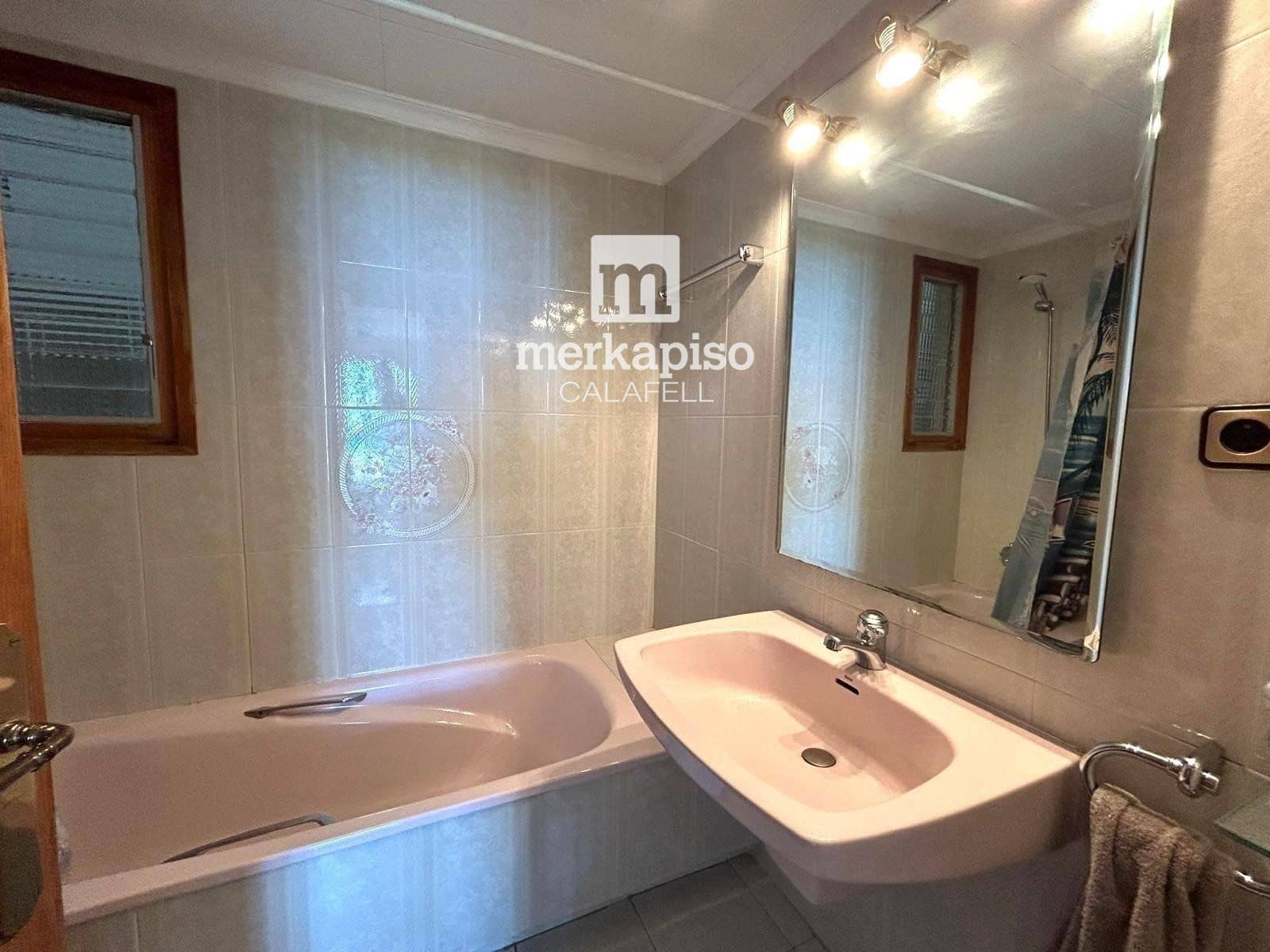 3 sypialnia Mieszkanie na sprzedaż w Calafell z basenem garażem - 435 000 € (Ref: 9506687)