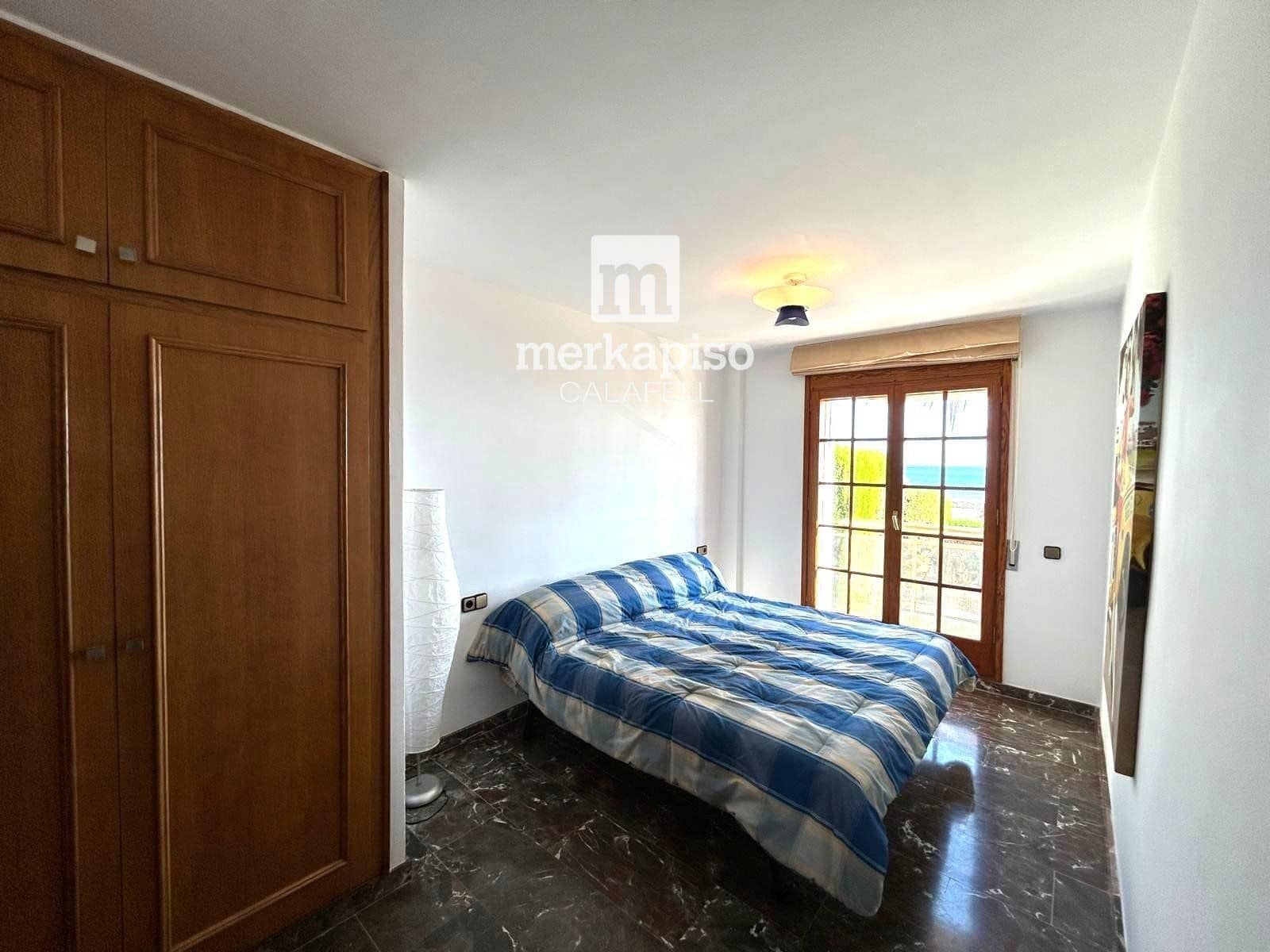 3 sypialnia Mieszkanie na sprzedaż w Calafell z basenem garażem - 435 000 € (Ref: 9506687)