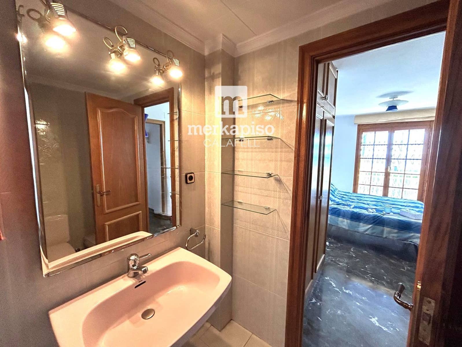 Piso de 3 habitaciones en Calafell en venta con piscina garaje - 440.000 € (Ref: 9506687)