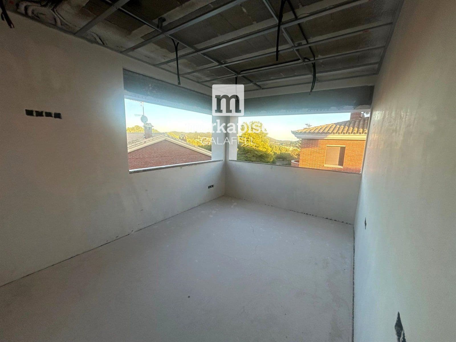 5 bedroom Villa for sale in Calafell with pool garage - € 795,000 (Ref: 9506689)