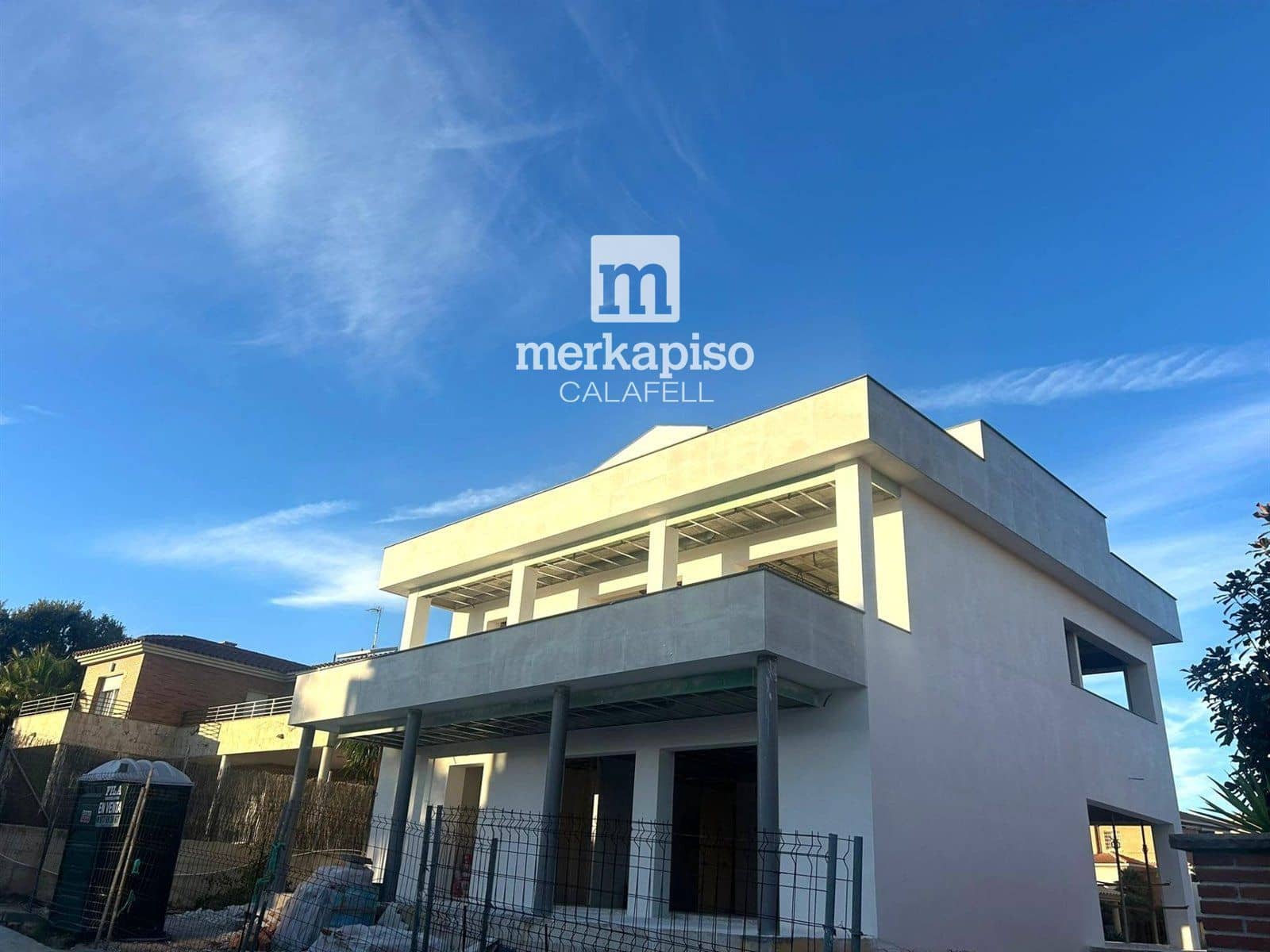 5 bedroom Villa for sale in Calafell with pool garage - € 795,000 (Ref: 9506689)