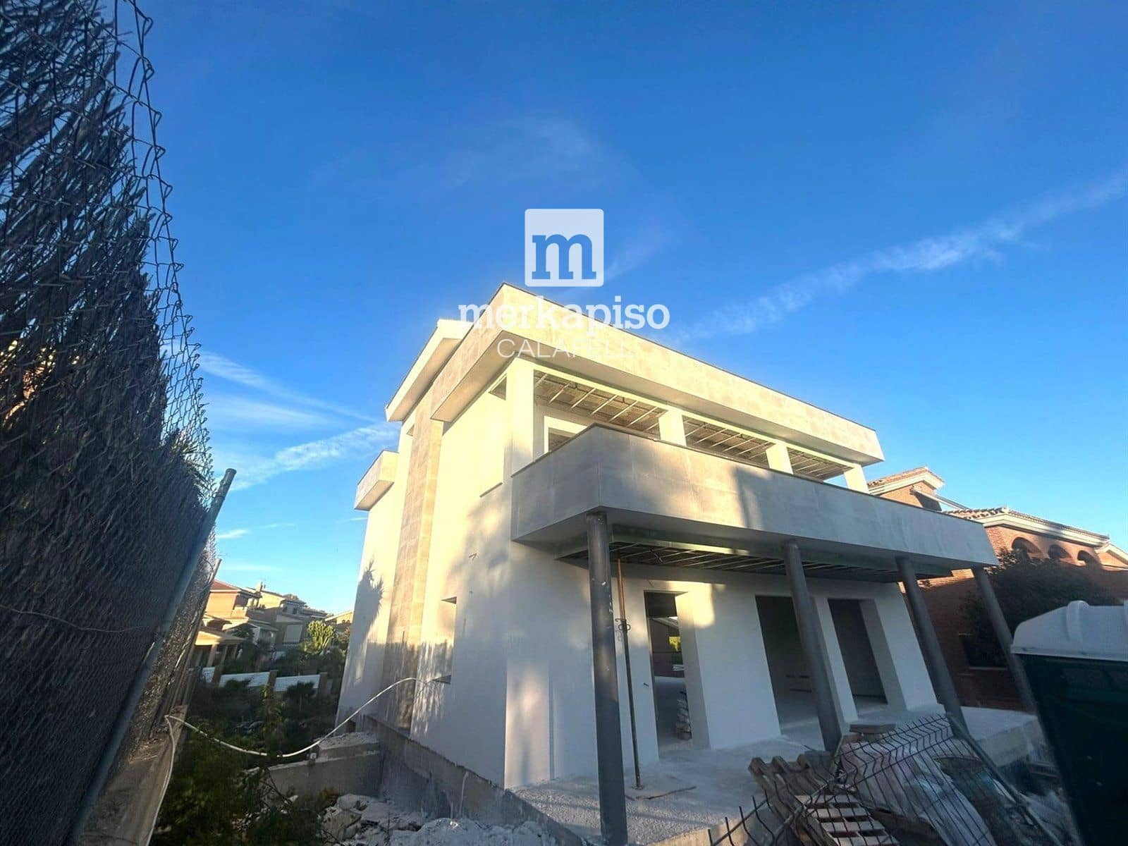 5 bedroom Villa for sale in Calafell with pool garage - € 795,000 (Ref: 9506689)