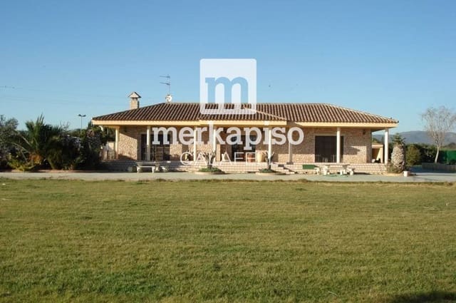 5 soveværelse Villa til salg i Santa Oliva med swimmingpool - € 675.000 (Ref: 9506690)