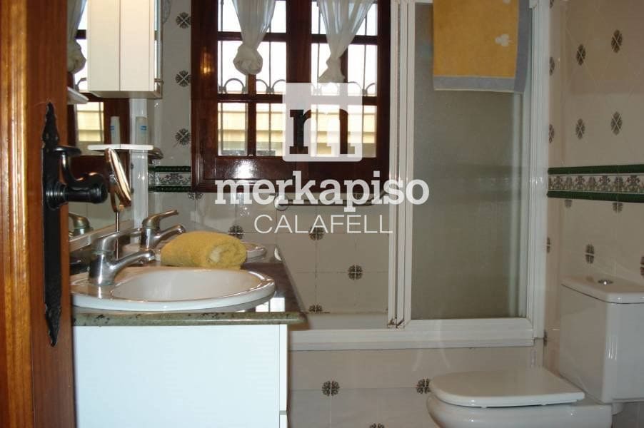 5 soveværelse Villa til salg i Santa Oliva med swimmingpool - € 675.000 (Ref: 9506690)