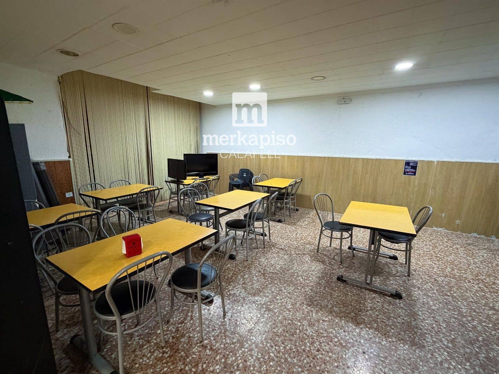 Kommersiell till salu i Segur de Calafell - 299 000 € (Ref: 9506691)