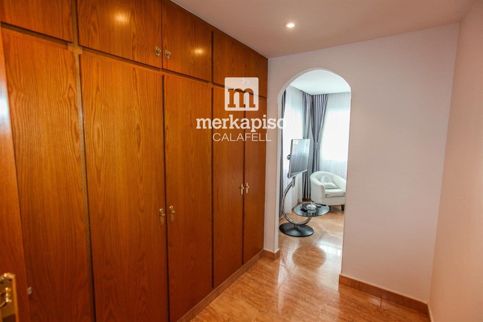 5 bedroom Villa for sale in Roda de Bara with pool garage - € 690,000 (Ref: 9506693)