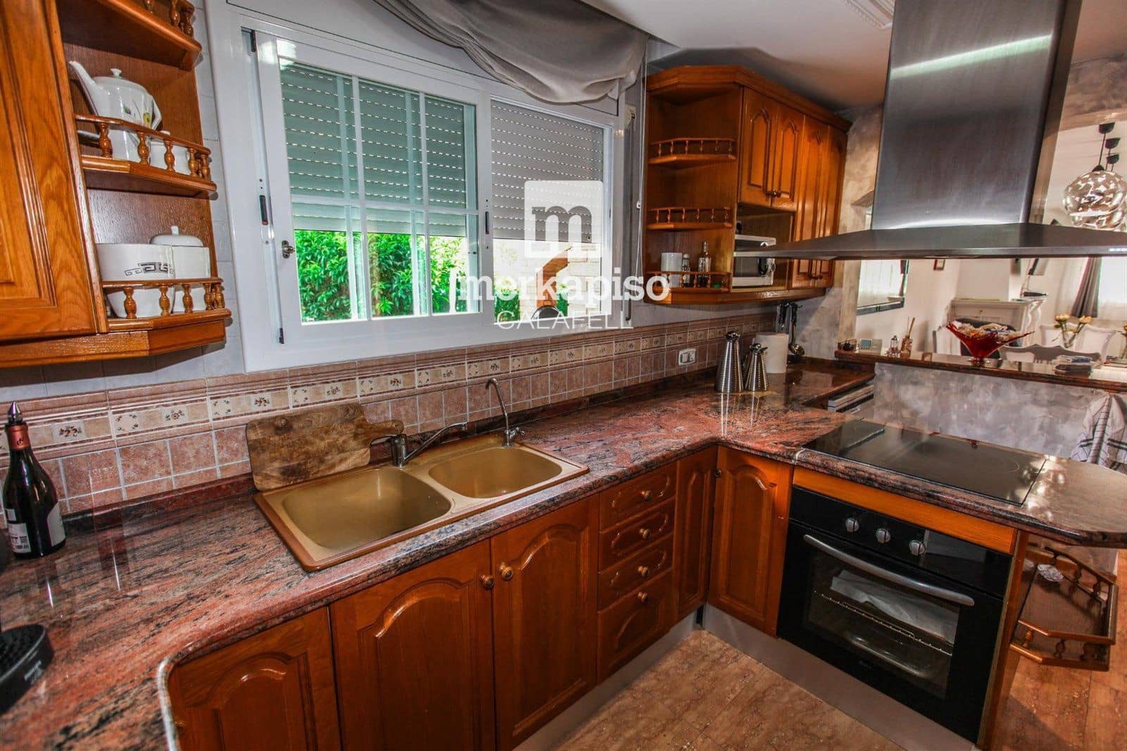 5 bedroom Villa for sale in Roda de Bara with pool garage - € 690,000 (Ref: 9506693)