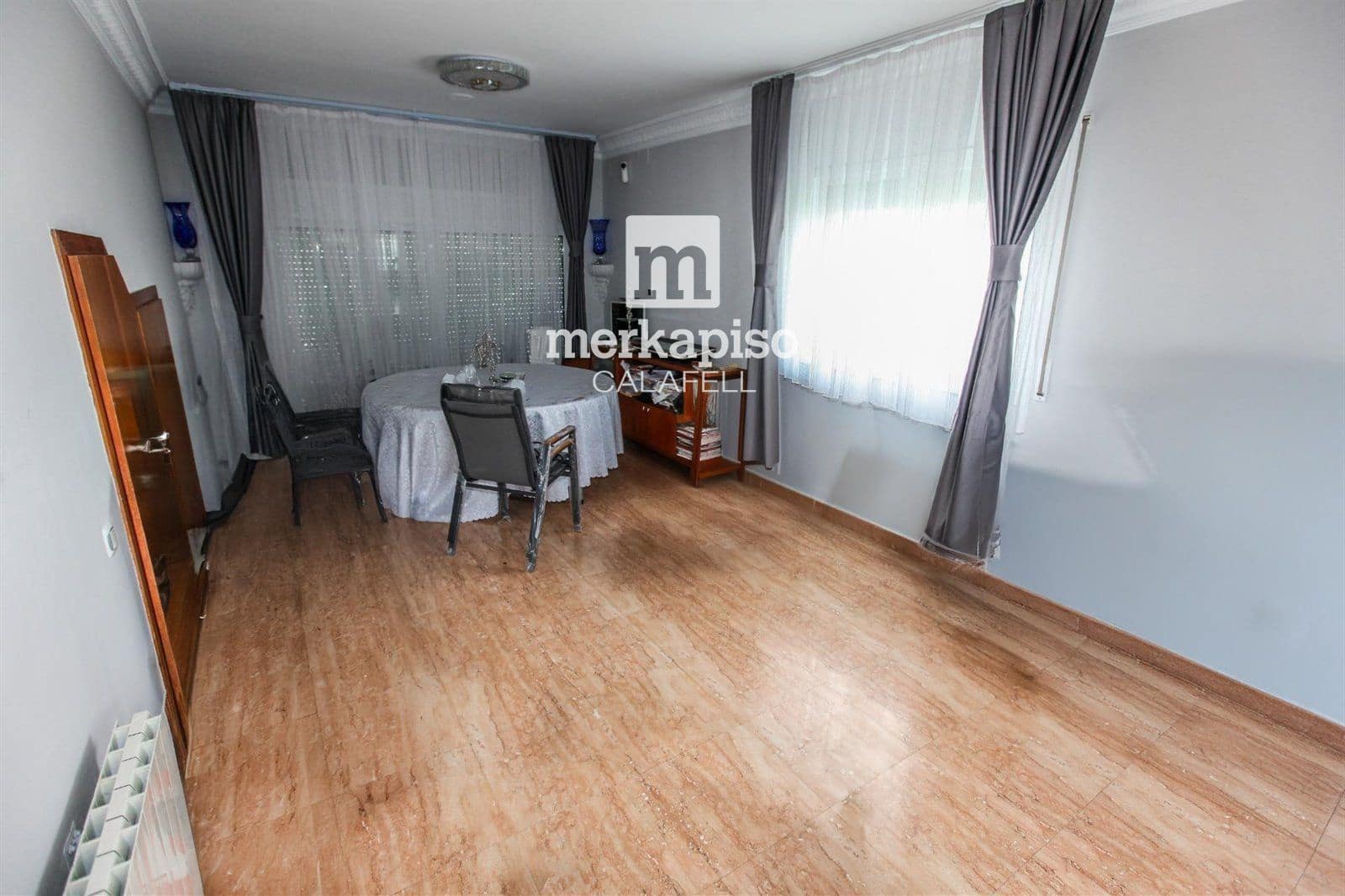 5 bedroom Villa for sale in Roda de Bara with pool garage - € 690,000 (Ref: 9506693)