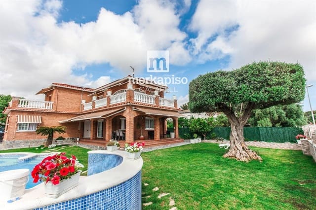 5 bedroom Villa for sale in Roda de Barà with pool garage - € 690,000 (Ref: 9506693)