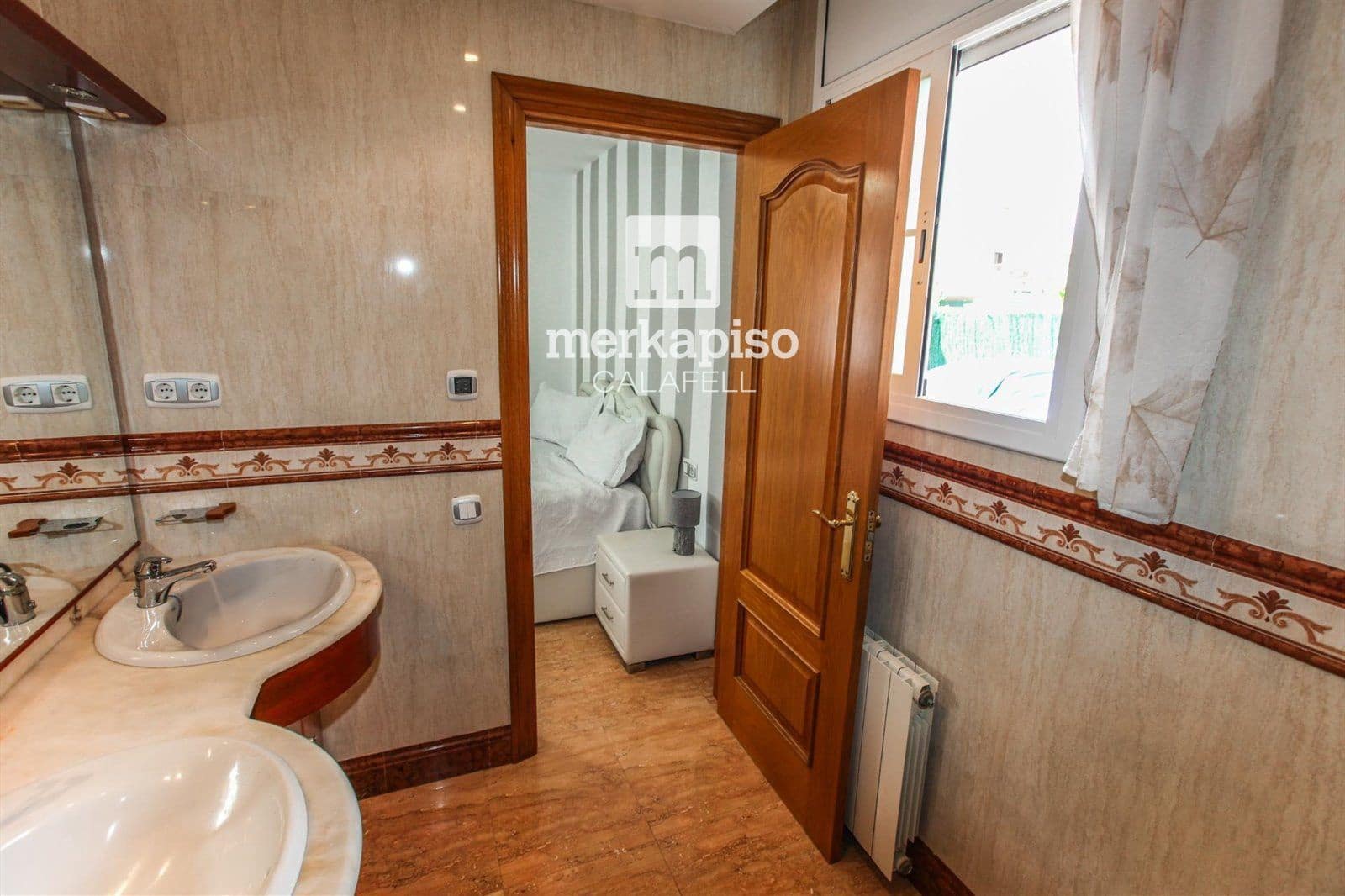 5 bedroom Villa for sale in Roda de Bara with pool garage - € 690,000 (Ref: 9506693)