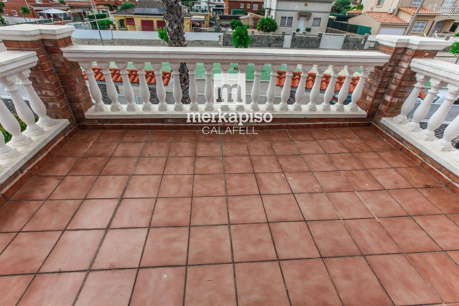 5 bedroom Villa for sale in Roda de Bara with pool garage - € 690,000 (Ref: 9506693)