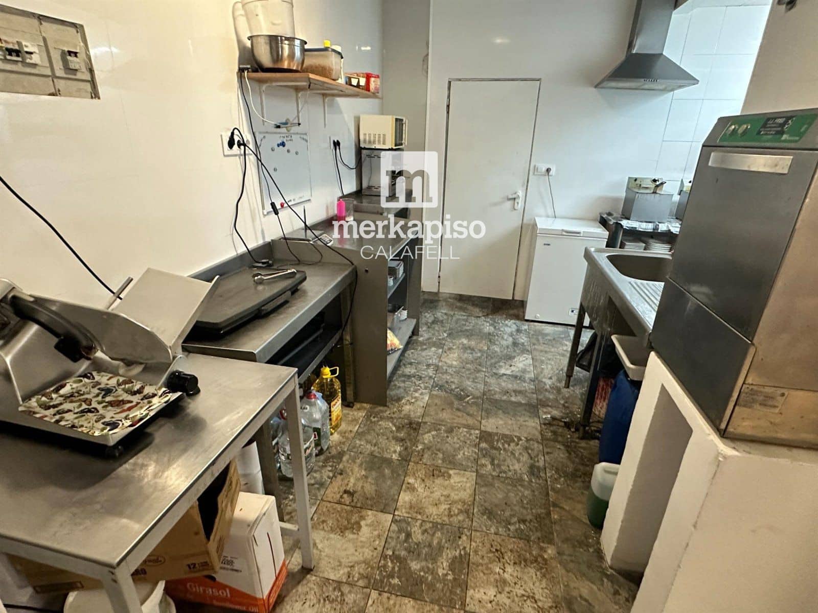 Commercieel te koop in Cunit - € 395.000 (Ref: 9506698)