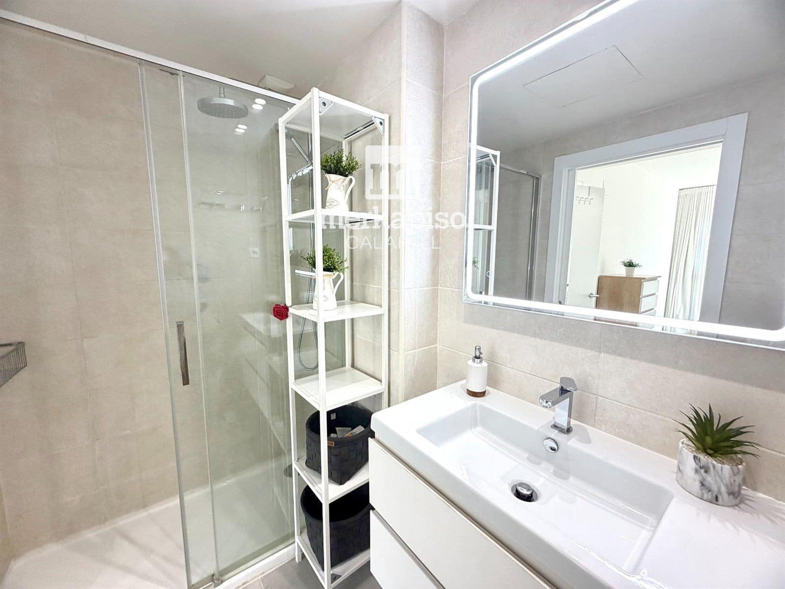 3 sypialnia Penthouse na sprzedaż w Calafell z basenem garażem - 399 500 € (Ref: 9506724)