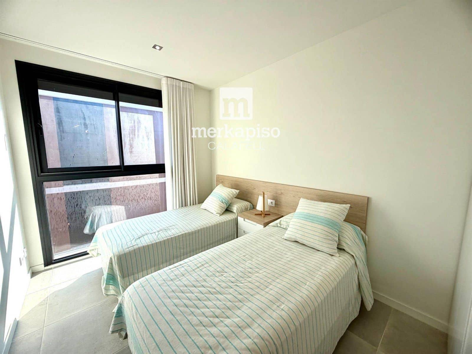 3 sypialnia Penthouse na sprzedaż w Calafell z basenem garażem - 399 500 € (Ref: 9506724)