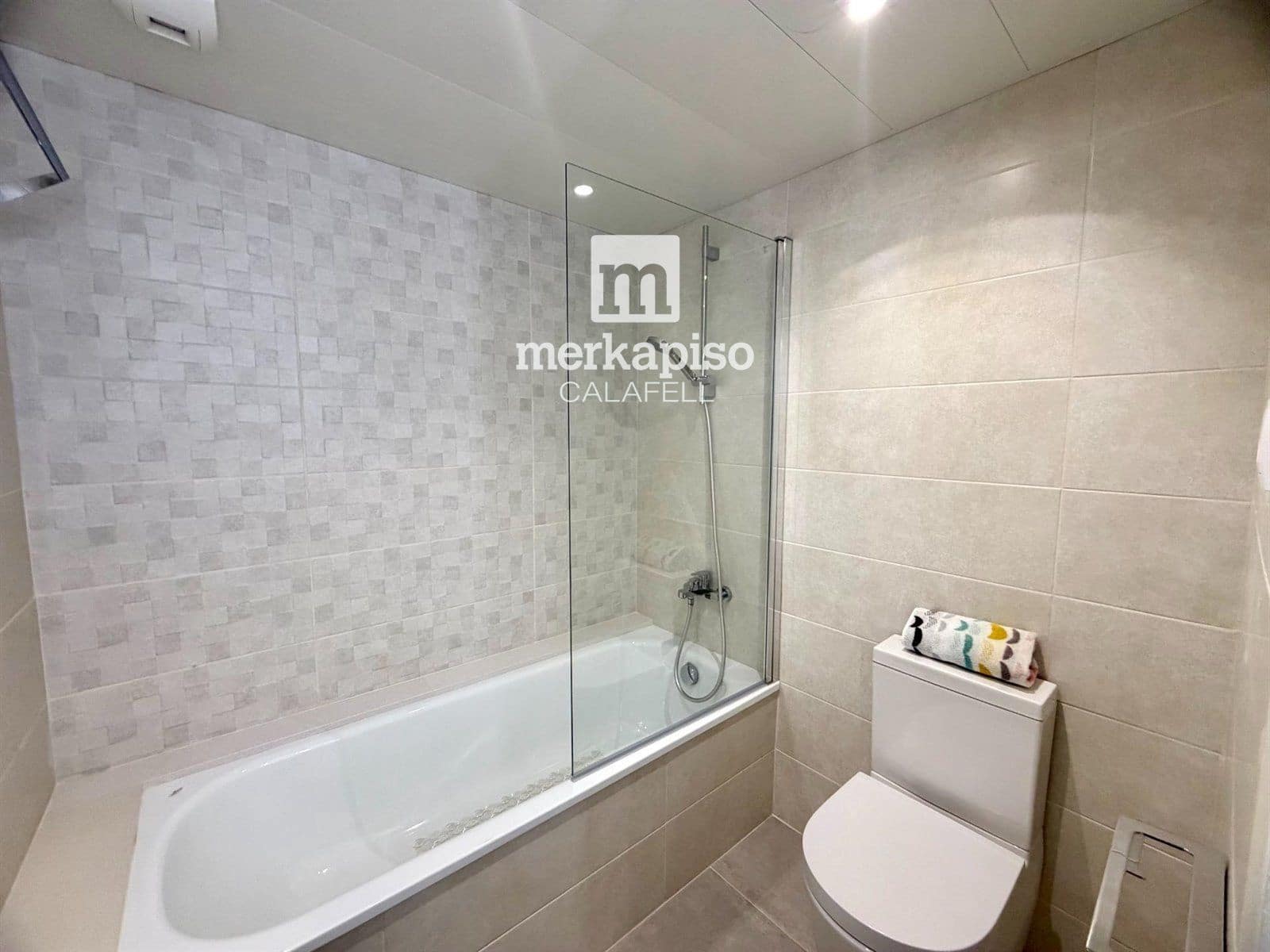 3 sypialnia Penthouse na sprzedaż w Calafell z basenem garażem - 399 500 € (Ref: 9506724)