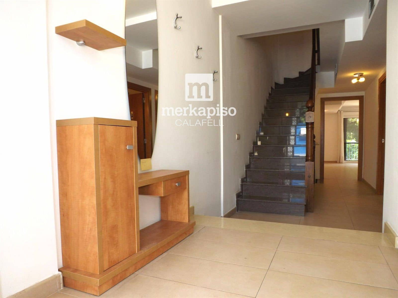 5 makuuhuone Omakotitalo myytävänä paikassa Segur de Calafell mukana 
autotalli - 365 000 € (Ref: 9506736)