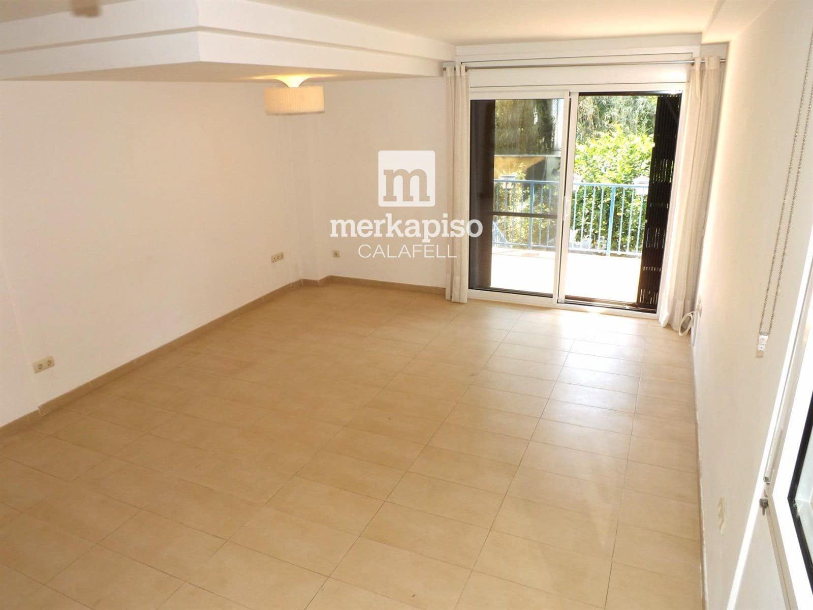 5 makuuhuone Omakotitalo myytävänä paikassa Segur de Calafell mukana 
autotalli - 365 000 € (Ref: 9506736)