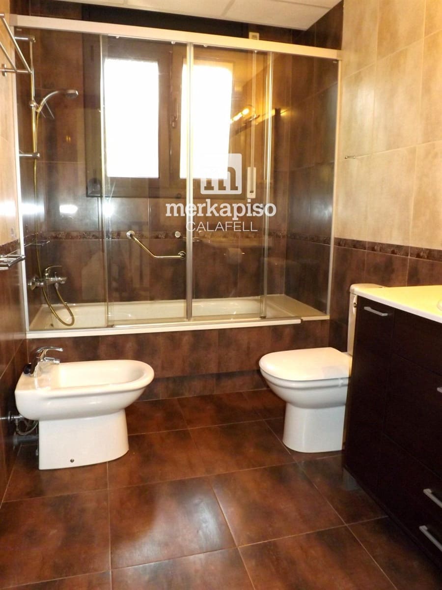 5 makuuhuone Omakotitalo myytävänä paikassa Segur de Calafell mukana 
autotalli - 365 000 € (Ref: 9506736)