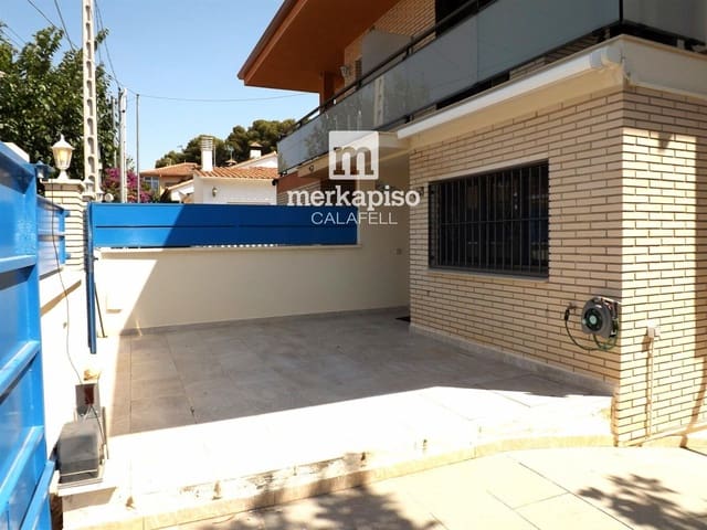 5 makuuhuone Omakotitalo myytävänä paikassa Segur de Calafell, Calafell mukana 
autotalli - 365 000 € (Ref: 9506736)