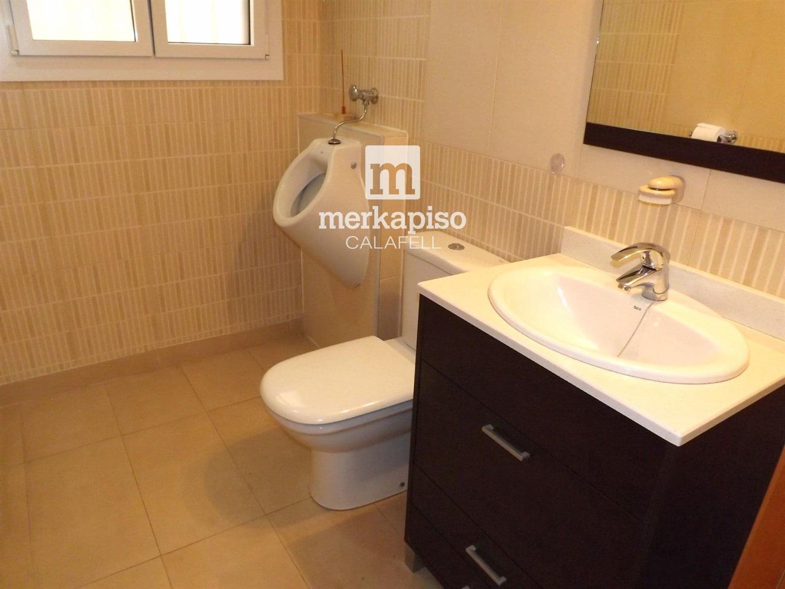 5 makuuhuone Omakotitalo myytävänä paikassa Segur de Calafell mukana 
autotalli - 365 000 € (Ref: 9506736)