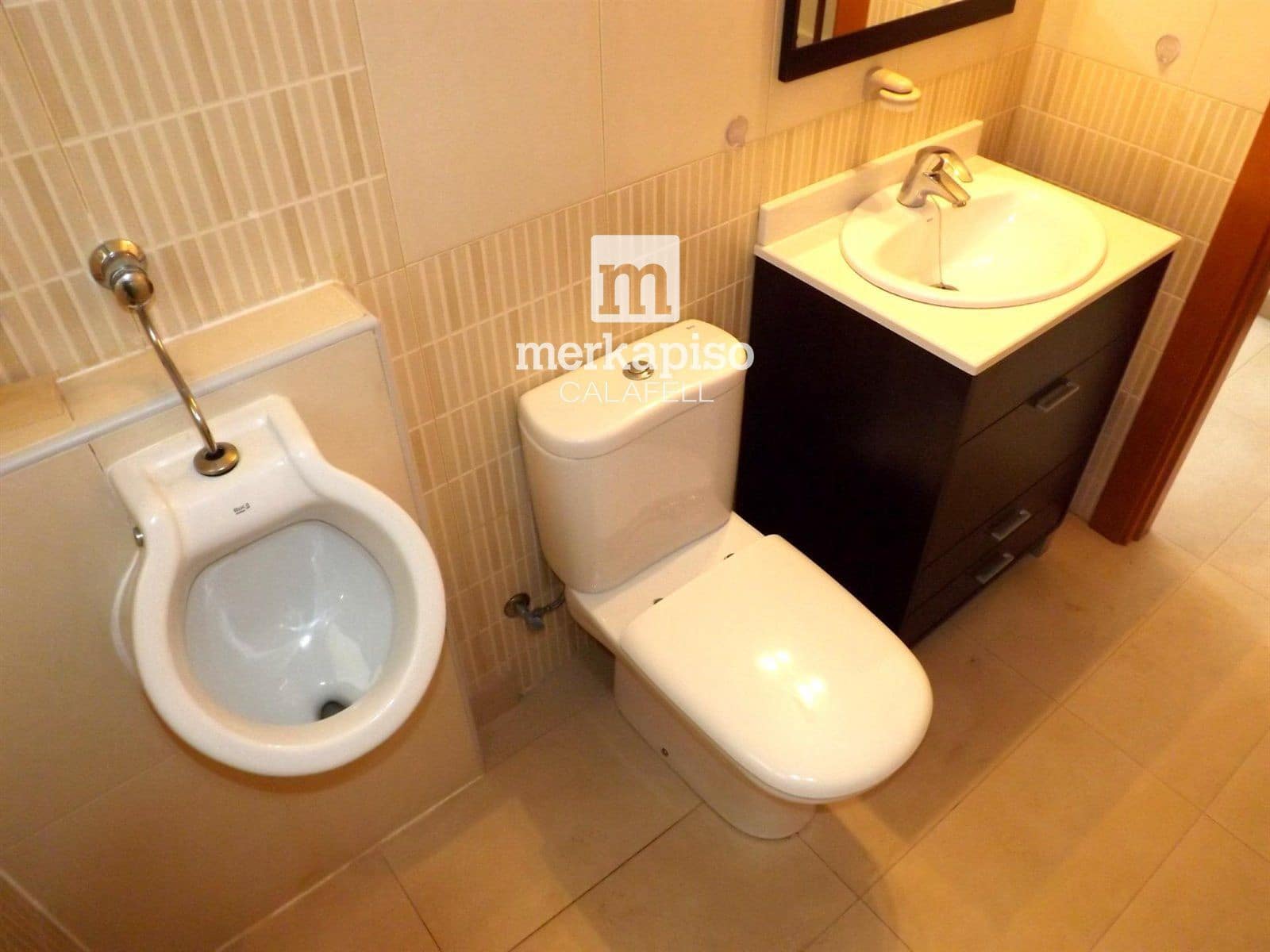 5 makuuhuone Omakotitalo myytävänä paikassa Segur de Calafell mukana 
autotalli - 365 000 € (Ref: 9506736)