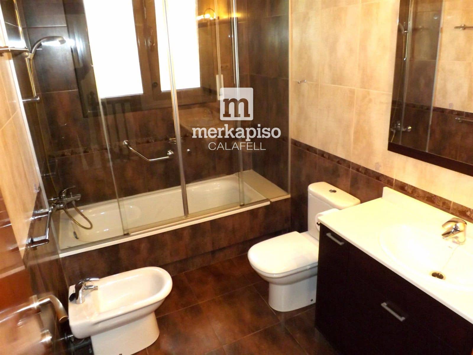 5 makuuhuone Omakotitalo myytävänä paikassa Segur de Calafell mukana 
autotalli - 365 000 € (Ref: 9506736)