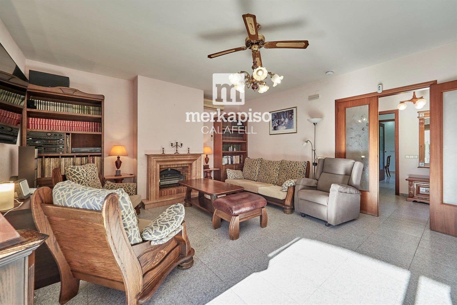 4 sypialnia Willa na sprzedaż w El Vendrell z basenem - 450 000 € (Ref: 9506738)