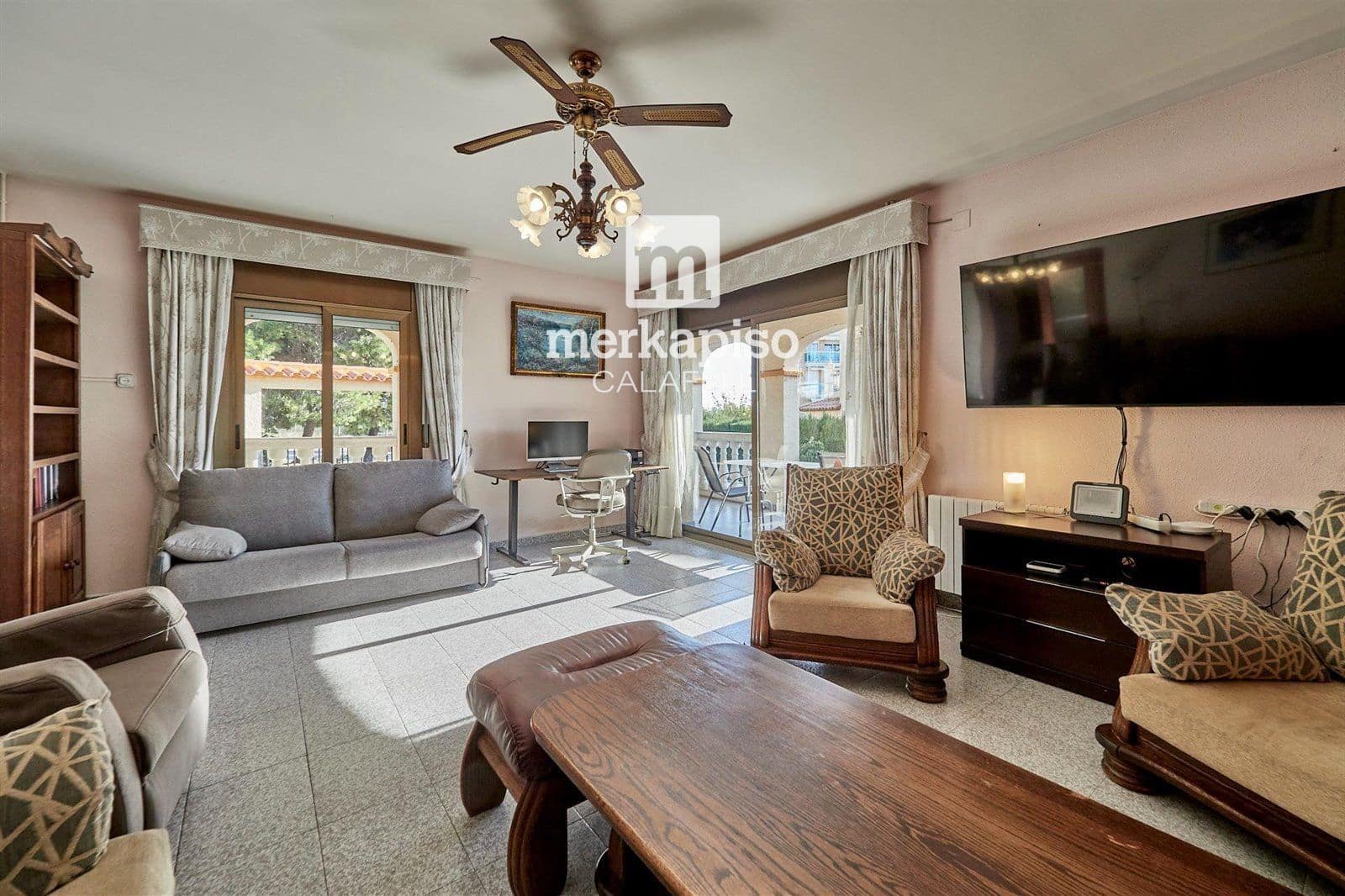 4 sypialnia Willa na sprzedaż w El Vendrell z basenem - 450 000 € (Ref: 9506738)