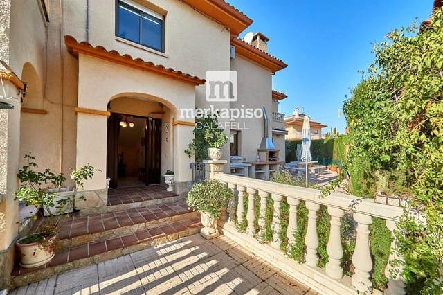 4 sypialnia Willa na sprzedaż w El Vendrell z basenem - 450 000 € (Ref: 9506738)