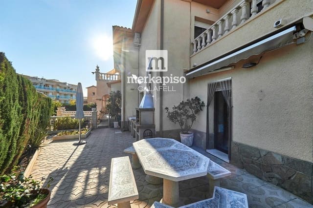 4 sypialnia Willa na sprzedaż w El Vendrell z basenem - 450 000 € (Ref: 9506738)