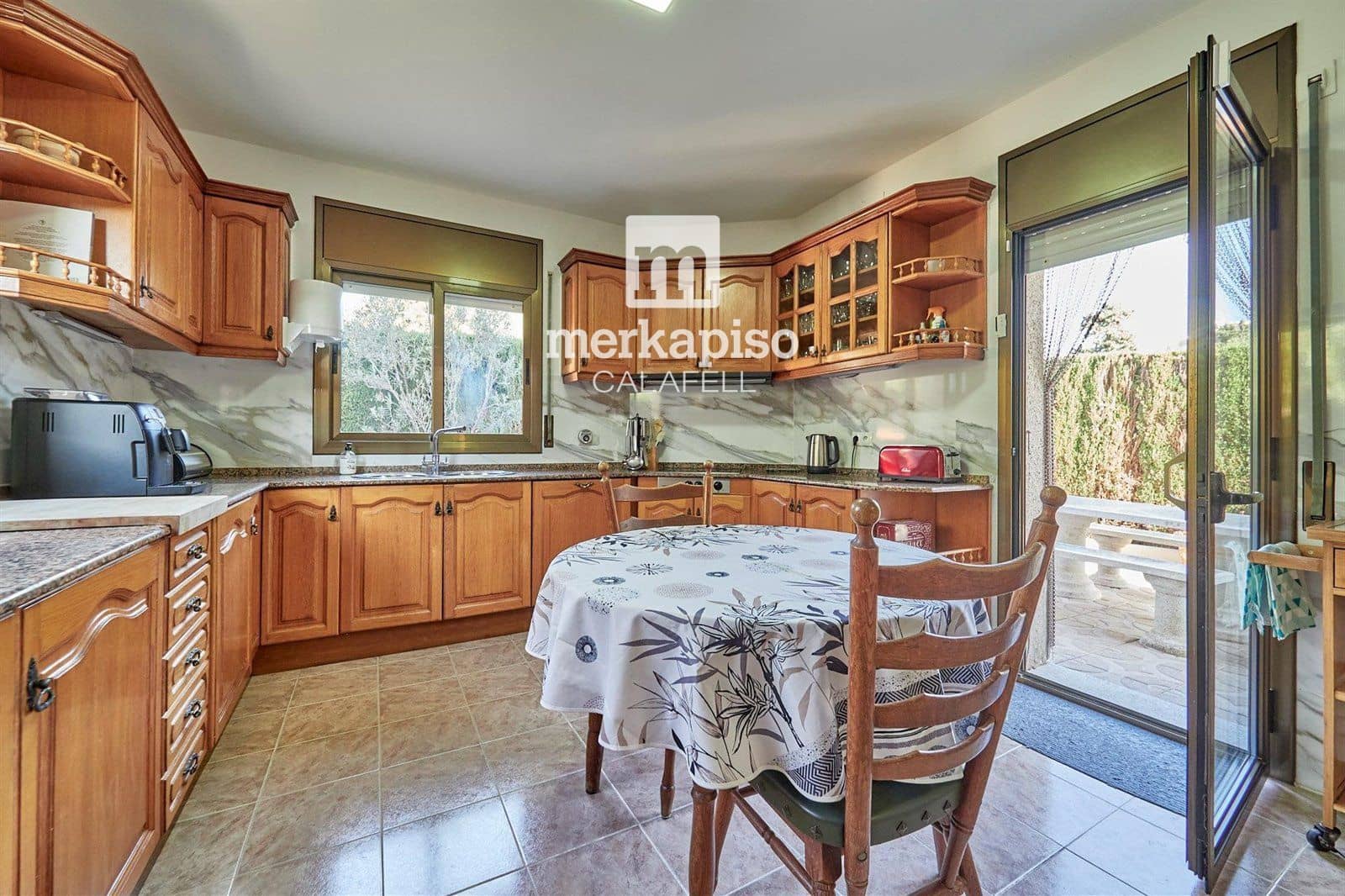 4 sypialnia Willa na sprzedaż w El Vendrell z basenem - 450 000 € (Ref: 9506738)