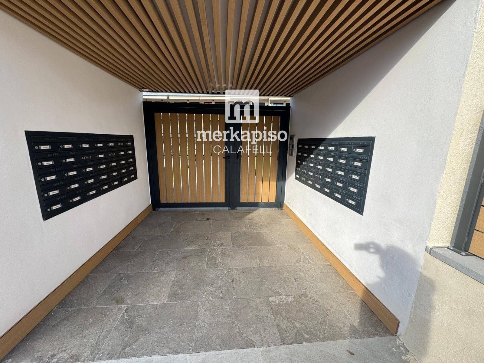 3 slaapkamer Flat te koop in El Vendrell met zwembad - € 285.000 (Ref: 9506740)