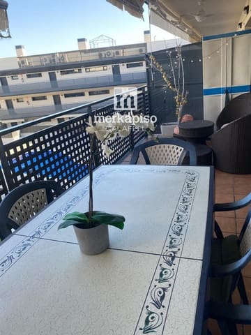 3 makuuhuone Asunto myytävänä paikassa El Vendrell mukana uima-altaan - 262 500 € (Ref: 9506740)