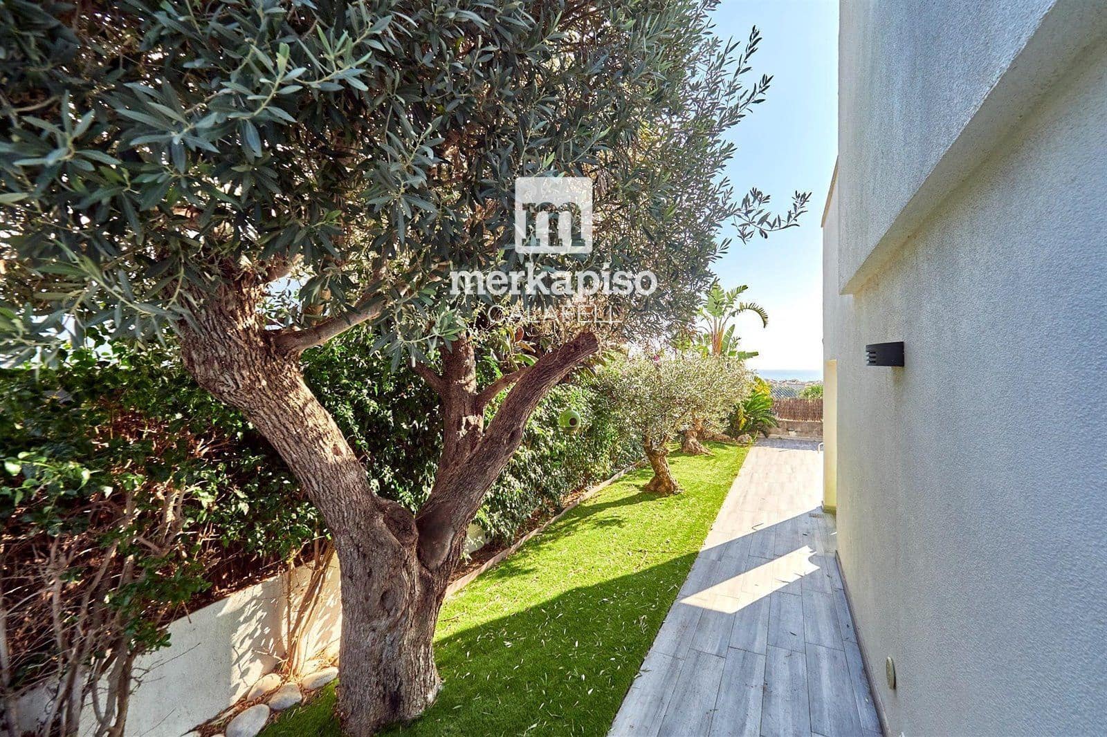 3 bedroom Townhouse for sale in Calafell with pool - € 480,000 (Ref: 9506741)