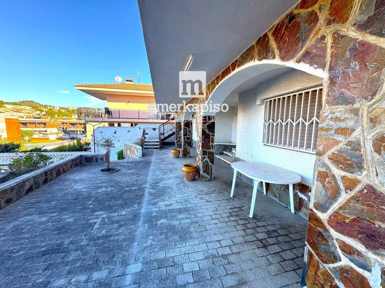 6 sypialnia Willa na sprzedaż w Segur de Calafell z basenem - 335 000 € (Ref: 9506742)