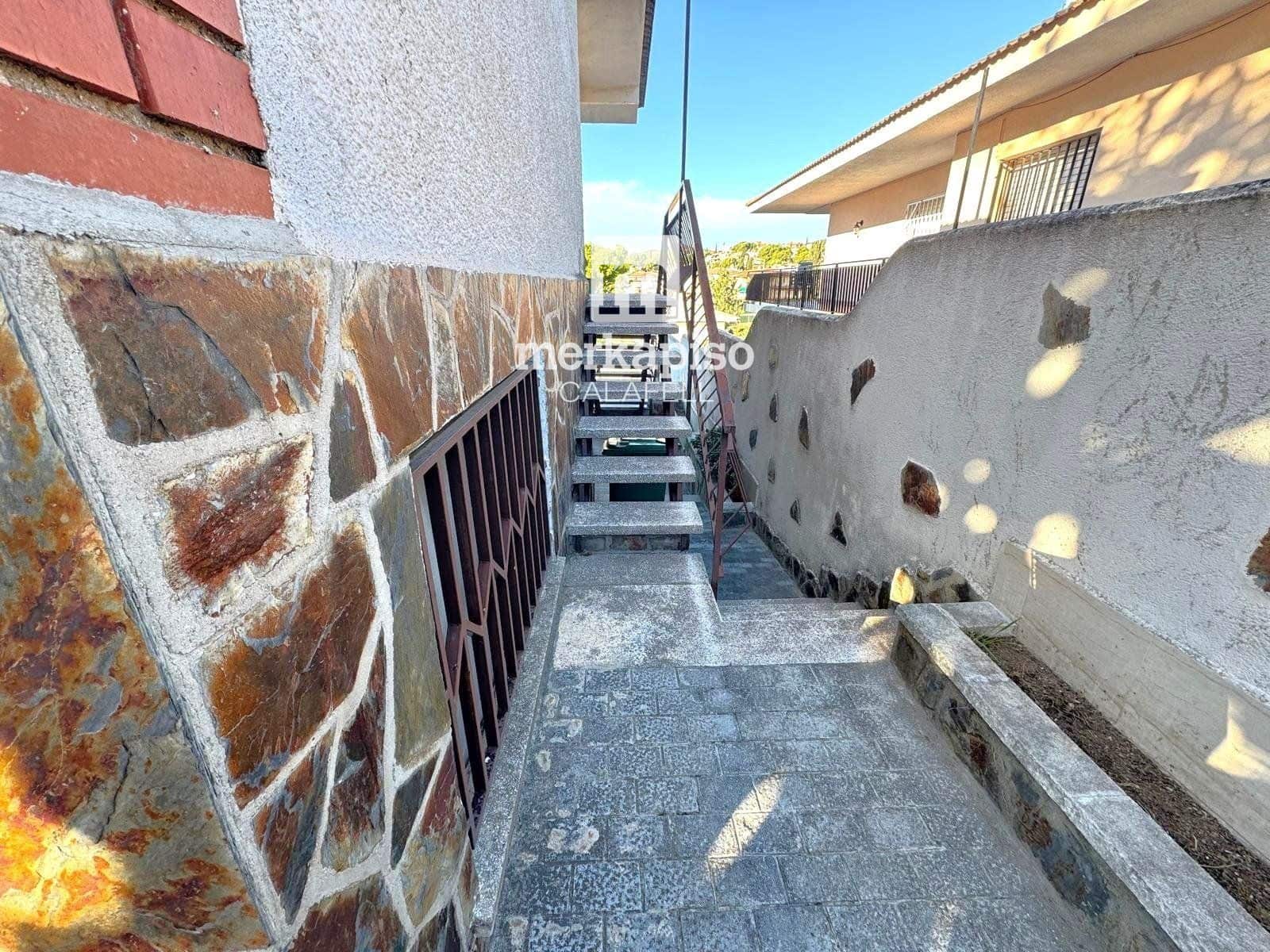 6 sypialnia Willa na sprzedaż w Segur de Calafell z basenem - 335 000 € (Ref: 9506742)